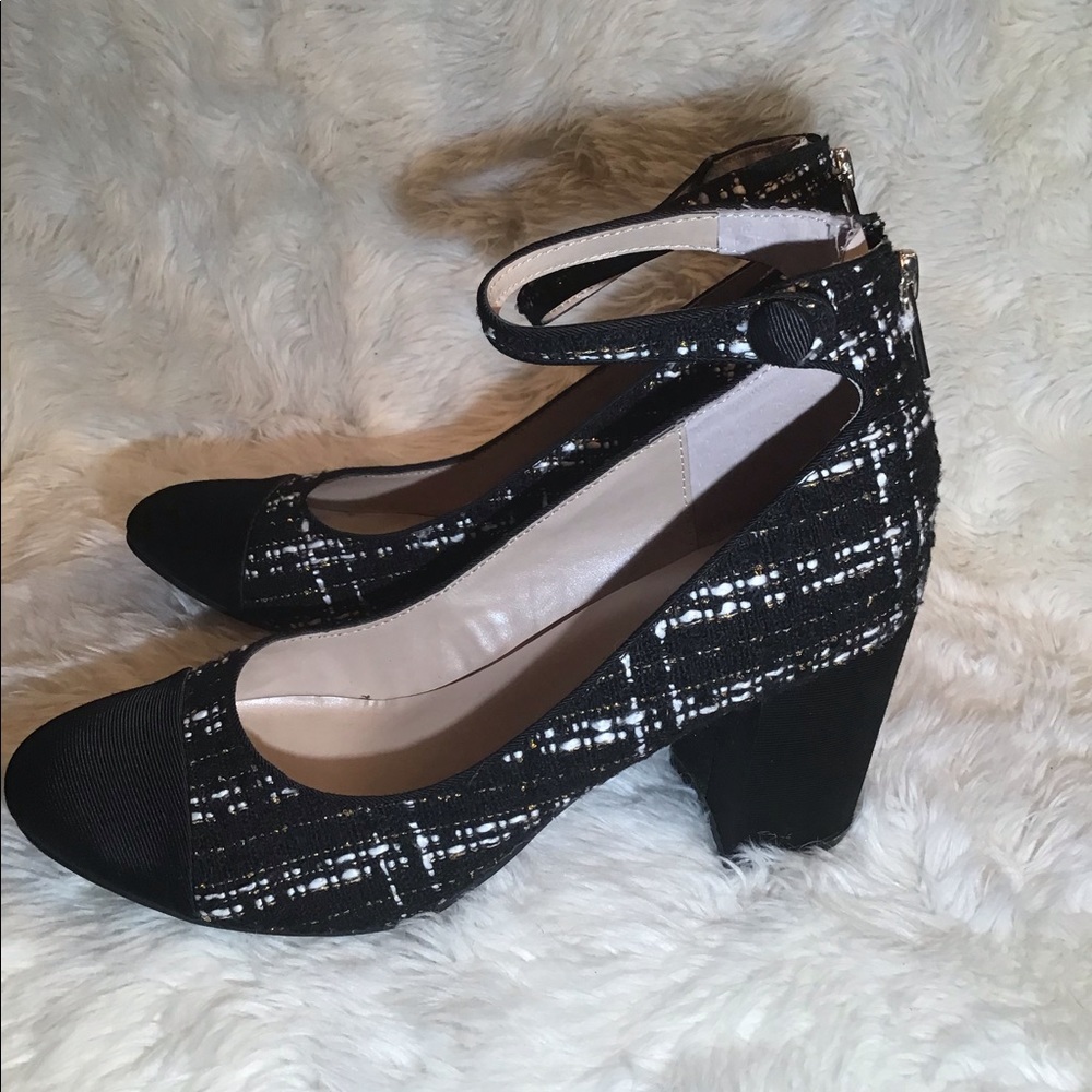 Unisa black/white/gold ankle strap shoes
